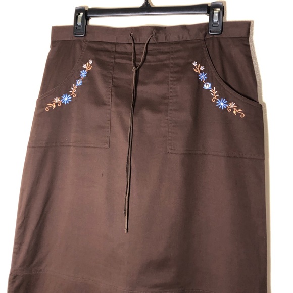 Dresses & Skirts - Embroidered Womens Straight Skirt